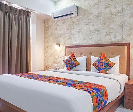 Hotel Dhd Deluxe - New Delhi Railway Station Екстер'єр фото